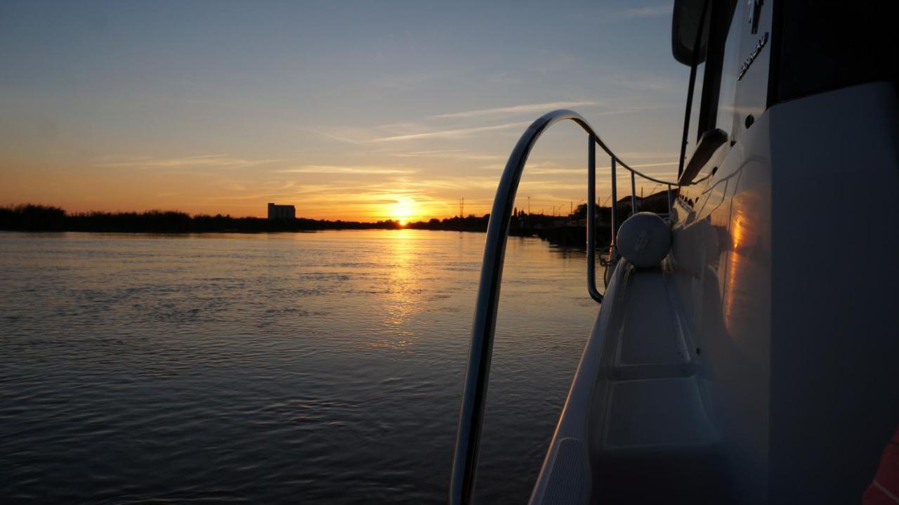 La Rochelle Sur L'Eau Hotel Ngoại thất bức ảnh